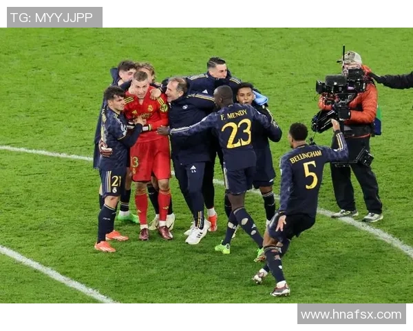 西甲激战曼城小胜波尔图点球争议引发全场热议