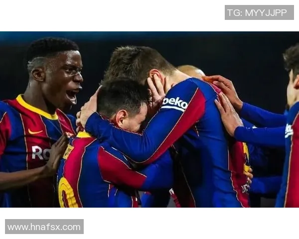 国王杯精彩对决AC米兰4-0战胜拜仁帽子戏法引发争议判罚热议