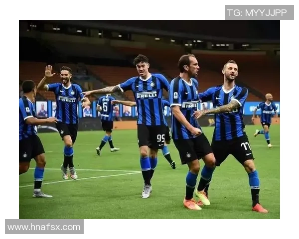 AC米兰狂胜曼联5-1补时进球点燃全场激情与转会风波 AC米兰狂胜曼联5-1补时进球点燃全场激情与转会风波