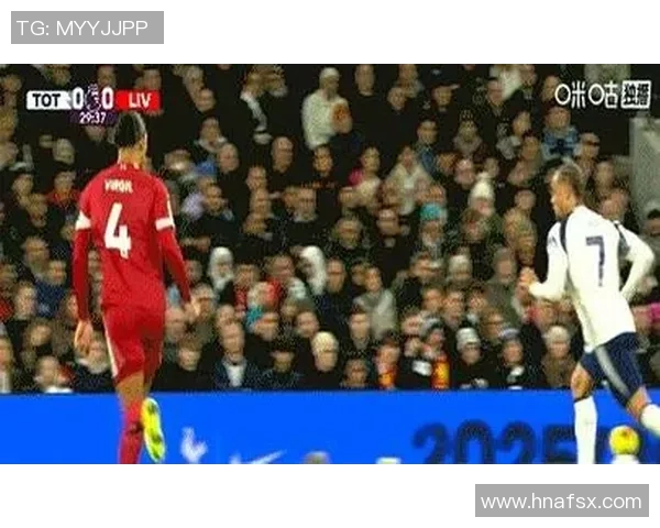 欧联杯激战尤文图斯3-0热刺神奇扑救引发争议判罚全场沸腾