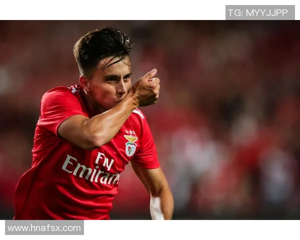 国王杯激战国米绝杀本菲卡全场沸腾精彩瞬间回顾 国王杯激战国米绝杀本菲卡全场沸腾精彩瞬间回顾