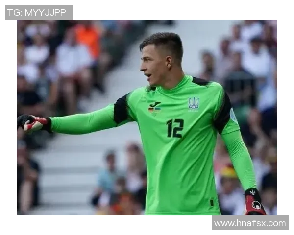 德甲激战：本菲卡与AC米兰战成平局红牌事件引发全场热议