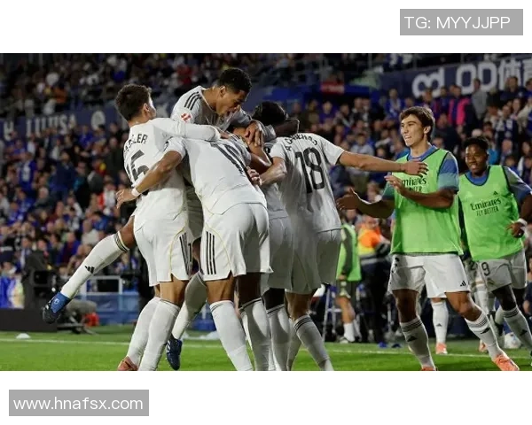 意甲激战本菲卡与莱比锡战成平局补时争议进球引发全场沸腾